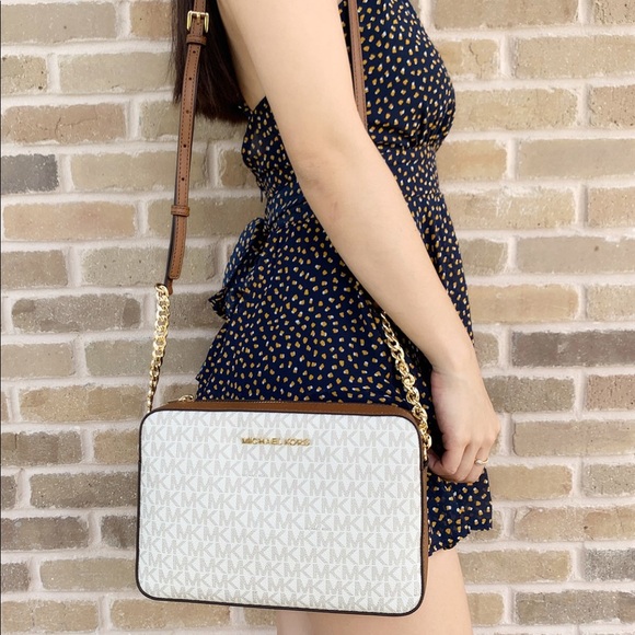 Michael Kors Jet Set Crossbody Vanilla MK - Picture 1 of 5
